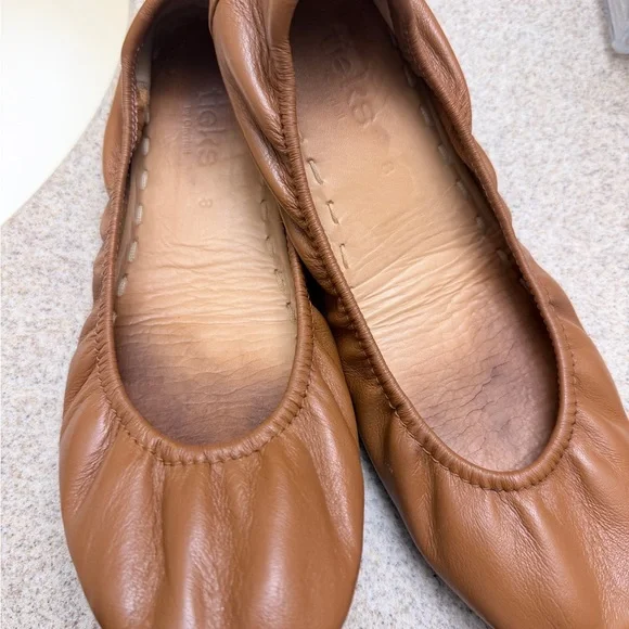 Tieks Women's Brown Leather Flats Chestnut size 8 - Picture 2 of 14